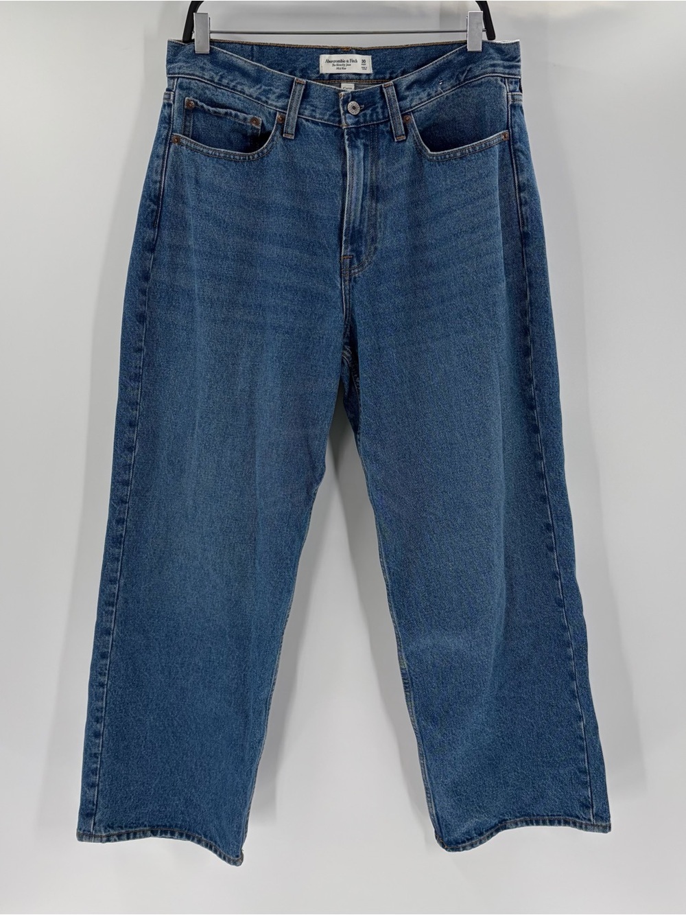 Abercrombie And Fitch Slouchy Mid Rise Curve Love Blue Jeans Size 30S Short